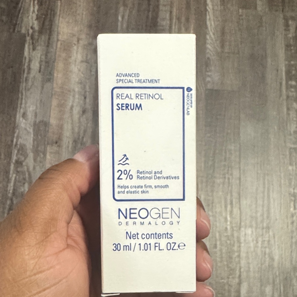 Real Retinol Serum - White